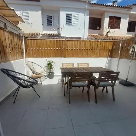 Gran Avenida Con Billar